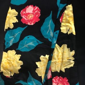 Black background floral leggings